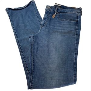 LONG Levi’s 315 Shaping Bootcut 31 Red Tab